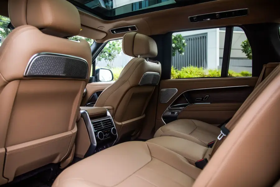 Аренда Range Rover Vouge в Дубае в аренду в Дубай, ОАЭ — Land Rover — фото 3 из 4