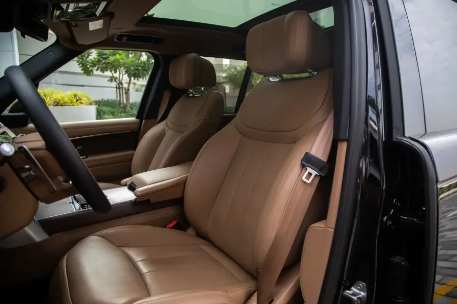 Аренда Range Rover Vouge в Дубае в аренду в Дубай, ОАЭ — Land Rover — фото 4 из 4