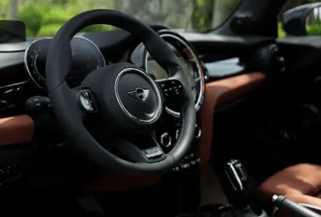 Rent MINI Cooper S Cabriolet Green 2023 in Dubai — Mini — photo 2 of 5