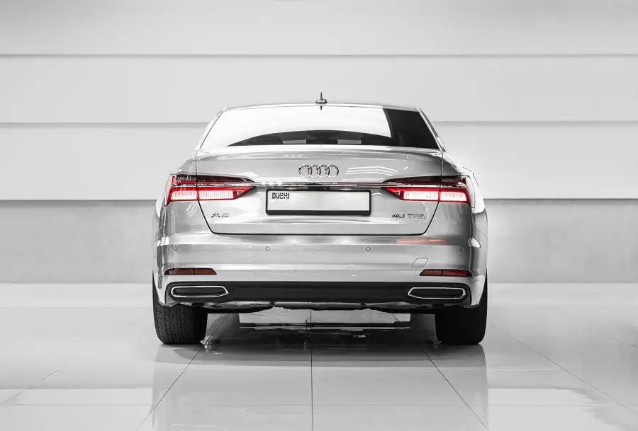 Rent Audi A6 White in Dubai — photo 3 of 7