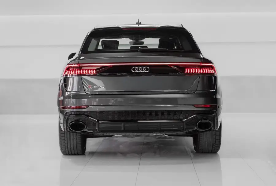 Rent Audi RSQ8 Grey in Dubai — photo 3 of 6