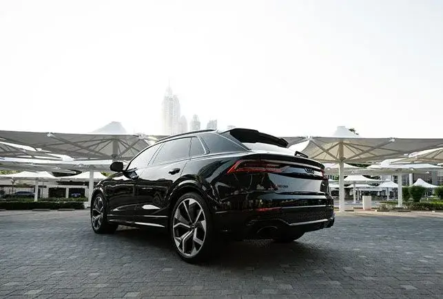 Rent Audi RSQ8 Black in Dubai — photo 4 of 5