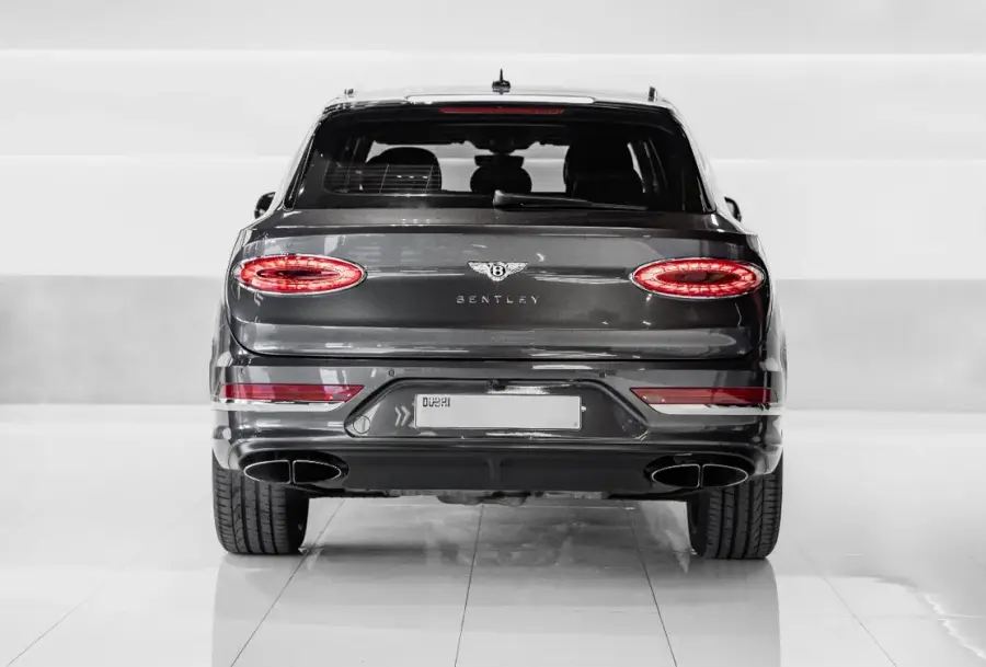 Rent Bentley Bentayga Grey in Dubai — photo 4 of 7