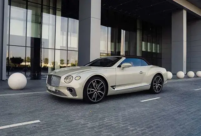Rent Bentley GTC Convertible Beige in Dubai — photo 2 of 7