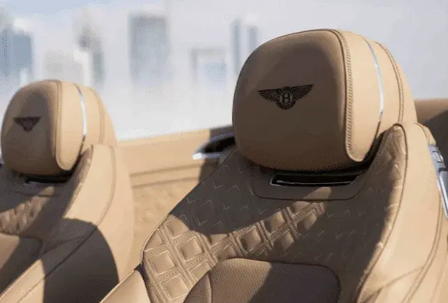 Rent Bentley GTC Convertible Beige in Dubai — photo 5 of 7