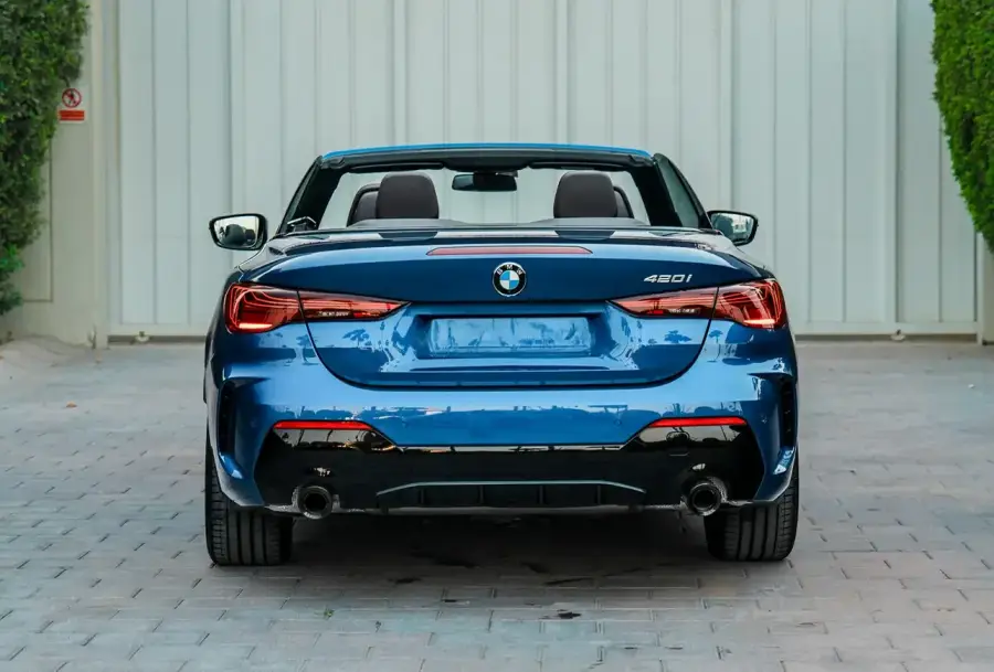 Alquiler de coches BMW 420i Blanco en Dubái — foto 5 de 9