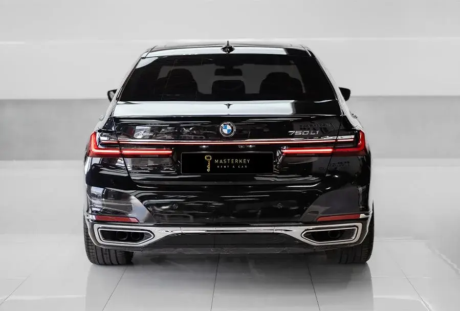 Аренда BMW 750Li черного цвета в Дубае в аренду в Дубай, ОАЭ — BMW — фото 7 из 7