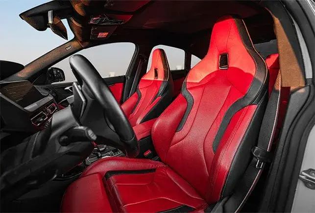 เช่ารถ BMW M235 สีขาวในดูไบ — รูปที่ 4 จาก 6