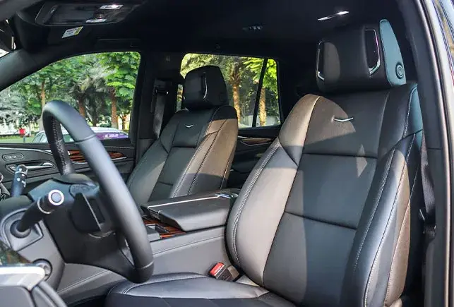 Rent Cadillac Escalade Black in Dubai — photo 2 of 5