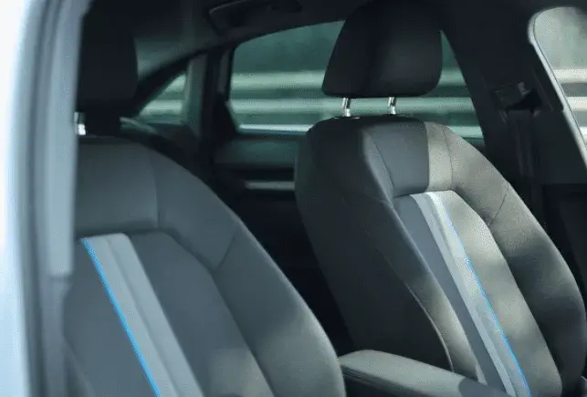 เช่ารถ Audi A3 สีขาวในดูไบ — รูปที่ 6 จาก 6