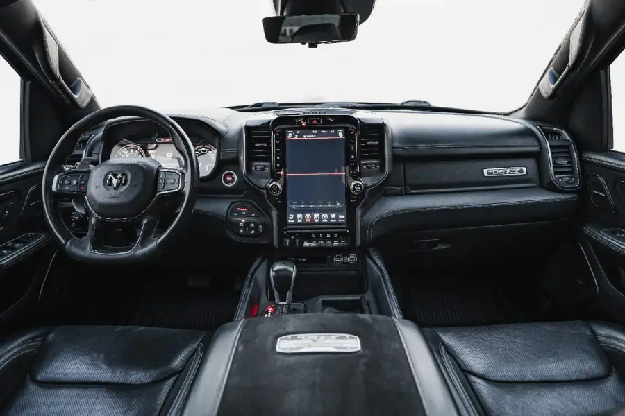 Rent RAM TRX 1500 Black in Dubai — Ram — photo 3 of 9