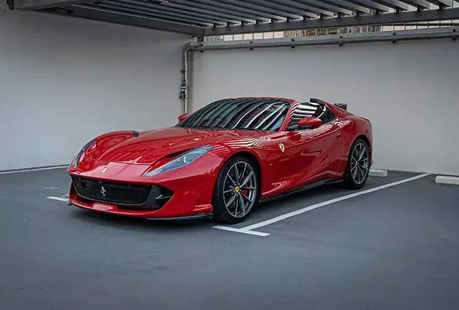 Аренда Ferrari 812 GTS красного цвета в Дубае в аренду в Дубай, ОАЭ — Ferrari — фото 2 из 8