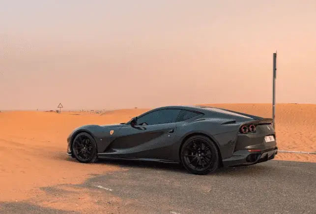 Аренда Ferrari 812 SuperFast серого цвета в Дубае в аренду в Дубай, ОАЭ — Ferrari — фото 4 из 7