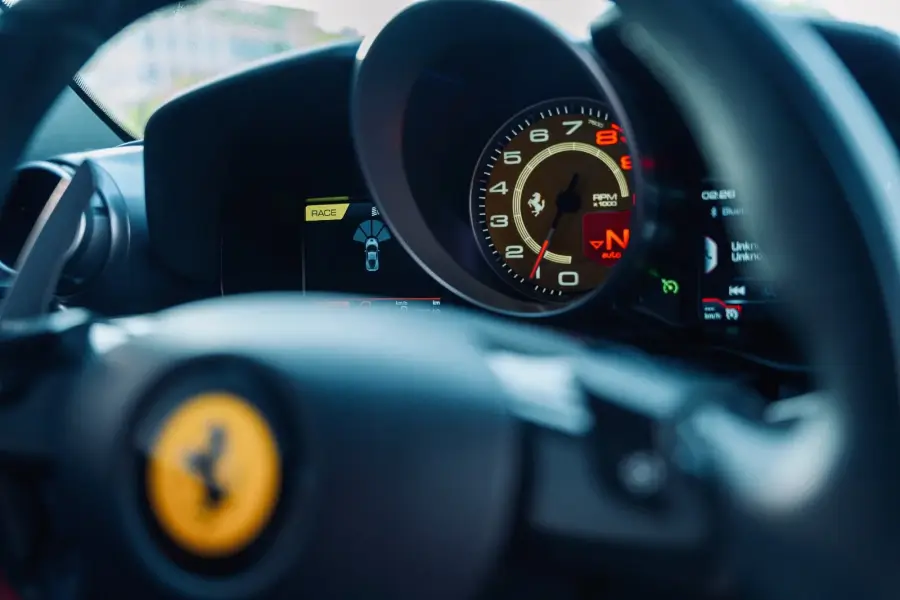 Rent Ferrari F8 Tributo White in Dubai — photo 7 of 8