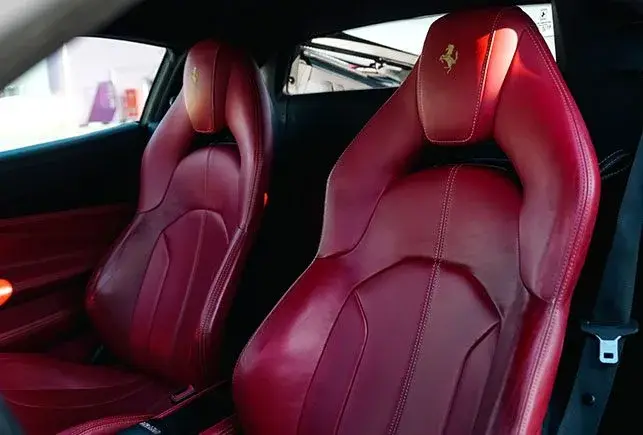 Rent Ferrari F8 Tributo Red in Dubai — photo 5 of 6