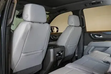 Rent GMC Yukon Black in Dubai — photo 7 of 7