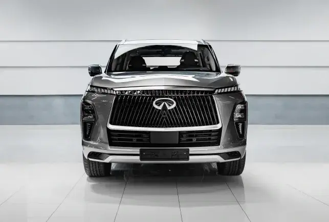 Rent Infiniti QX80 Silver in Dubai — photo 2 of 8