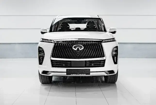 Rent Infiniti QX80 White in Dubai — photo 2 of 8