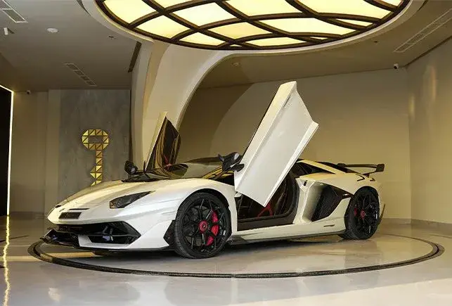 Rent Lamborghini Aventador Roadster SVJ White in Dubai — photo 2 of 6