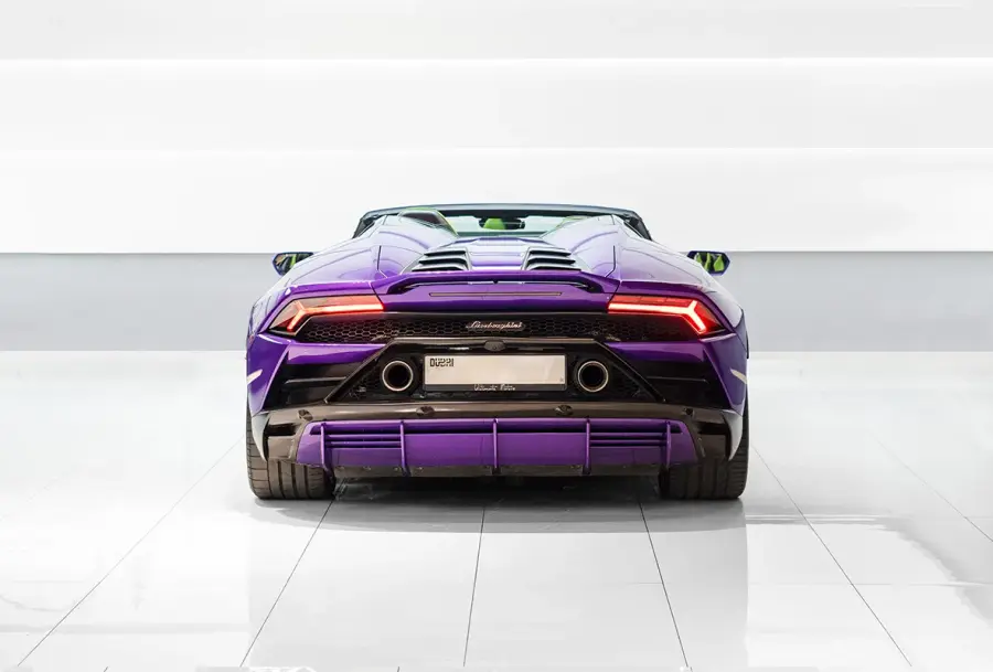Rent Lamborghini Evo Joker Edition Green in Dubai — photo 3 of 7