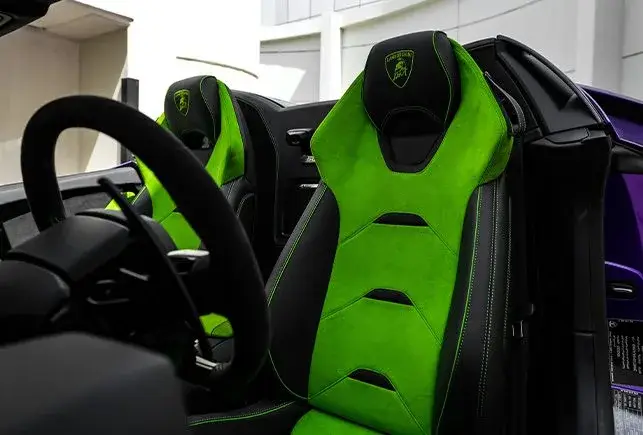 Rent Lamborghini Evo Joker Edition Green in Dubai — photo 7 of 7