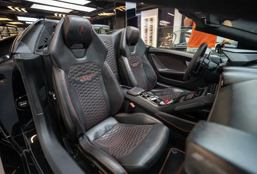 Аренда Lamborghini Evo Spyder черного в Дубае в аренду в Дубай, ОАЭ — Lamborghini — фото 5 из 6