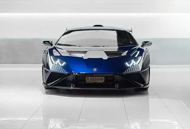 Rent Lamborghini Huracan STO Blue in Dubai — photo 2 of 7