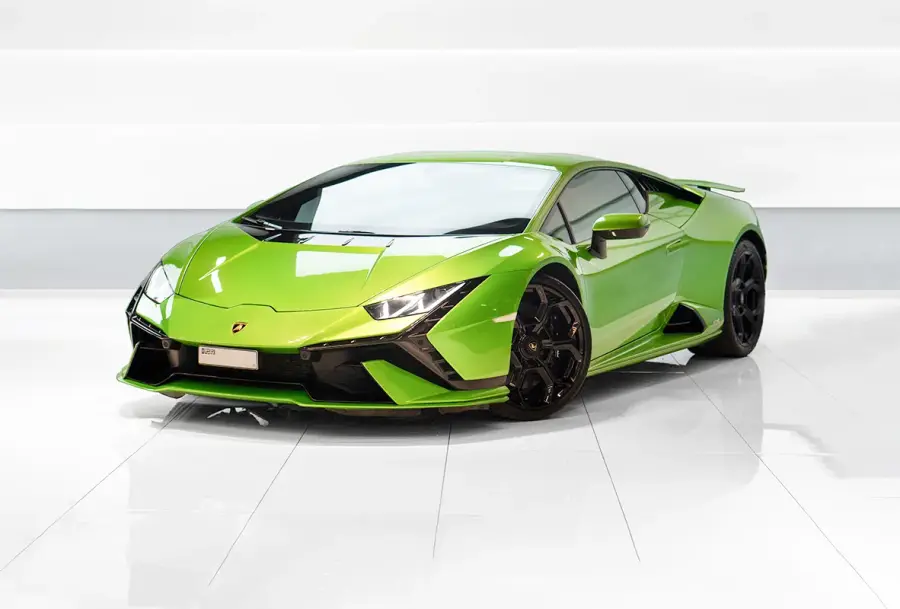Rent Lamborghini Huracan Tecnica Green in Dubai — photo 2 of 7