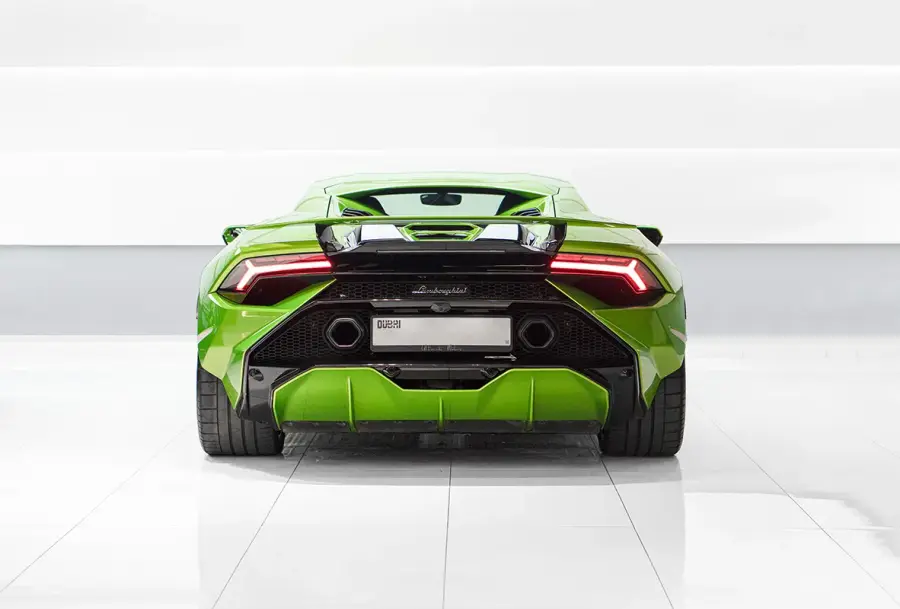 Rent Lamborghini Huracan Tecnica Green in Dubai — photo 4 of 7