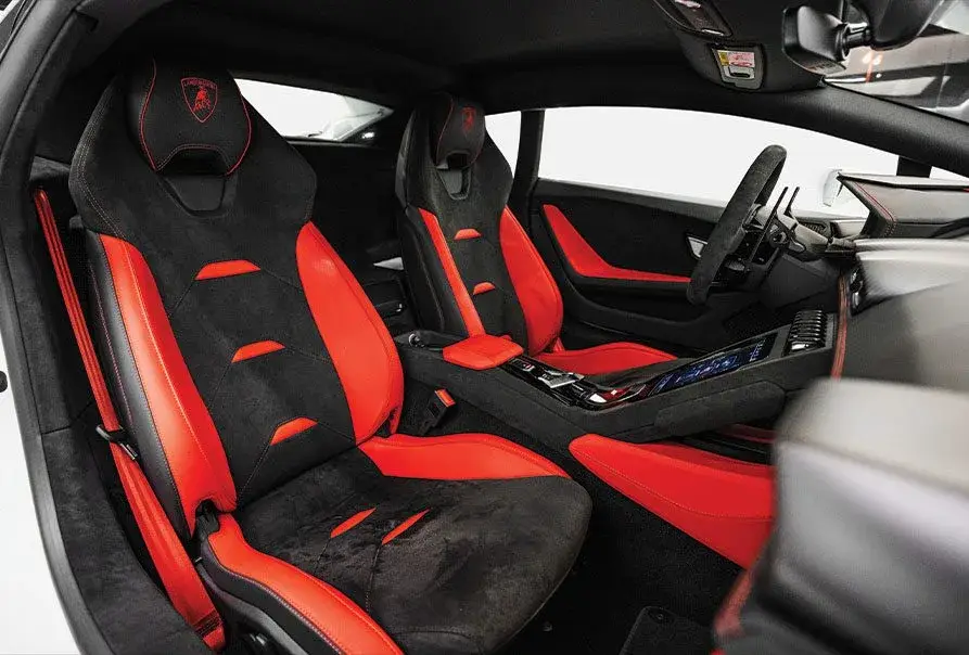Аренда Lamborghini Huracan Tecnica белого в Дубае в аренду в Дубай, ОАЭ — Lamborghini — фото 6 из 8