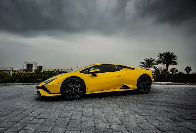Rent Lamborghini Huracan Tecnica Yellow in Dubai — photo 6 of 9
