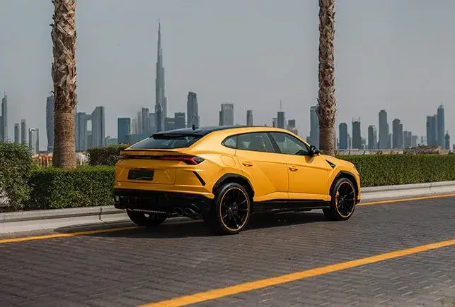Rent Lamborghini Urus Yellow in Dubai — photo 5 of 7