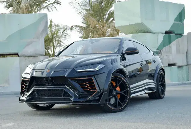 เช่ารถ Lamborghini Urus Mansory สีเทาในดูไบ — รูปที่ 2 จาก 9