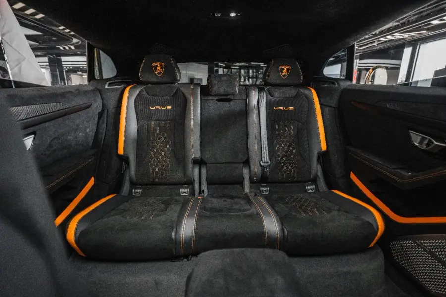 Rent Lamborghini Urus Performante Grey in Dubai — photo 12 of 14