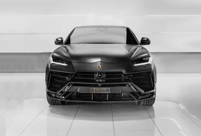 Rent Lamborghini Urus Performante Grey in Dubai — photo 5 of 14