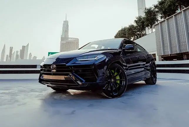 Alquiler de coches Lamborghini Urus S Azul en Dubái — foto 2 de 7