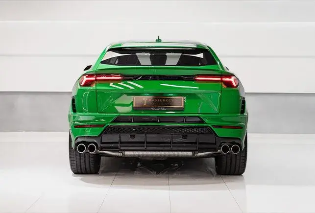 เช่ารถ Lamborghini Urus S สีเขียวในดูไบ — รูปที่ 7 จาก 8