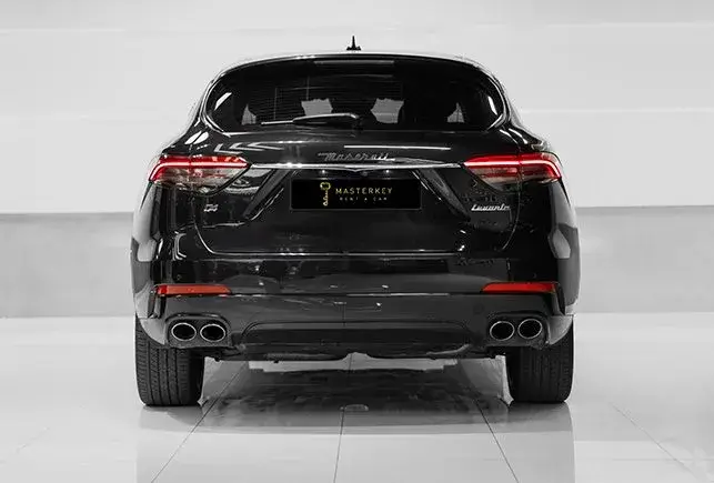 Rent Maserati Levante Black in Dubai — photo 4 of 6