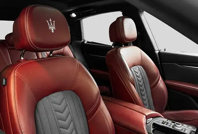 Rent Maserati Levante Black in Dubai — photo 6 of 6