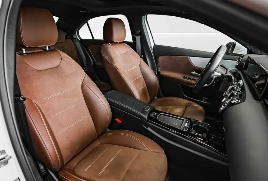 Rent Mercedes A200 White in Dubai — Mercedes-Benz — photo 4 of 9