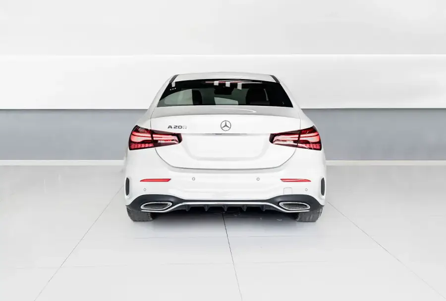 Rent Mercedes A200 White in Dubai — Mercedes-Benz — photo 5 of 9