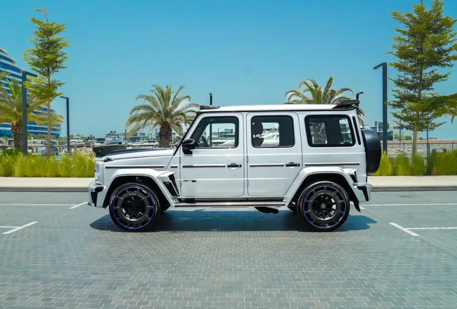 Rent Mercedes Brabus G800 Kit Silver in Dubai — Mercedes-Benz — photo 3 of 9