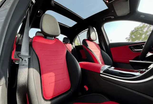 Rent Mercedes C200 Black in Dubai — Mercedes-Benz — photo 3 of 7