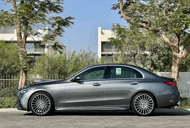 Rent Mercedes C200 Chrome Grey in Dubai — Mercedes-Benz — photo 4 of 7