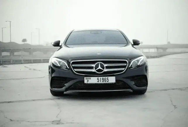 Rent Mercedes E class Black in Dubai — Mercedes-Benz — photo 3 of 8