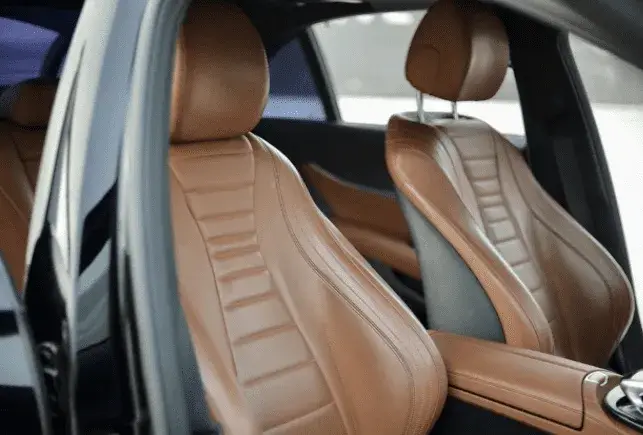 Rent Mercedes E class Black in Dubai — Mercedes-Benz — photo 5 of 8