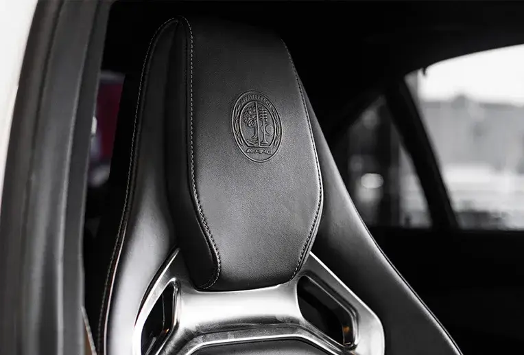 เช่ารถ Mercedes E63s สีขาวในดูไบ — Mercedes-Benz — รูปที่ 8 จาก 9