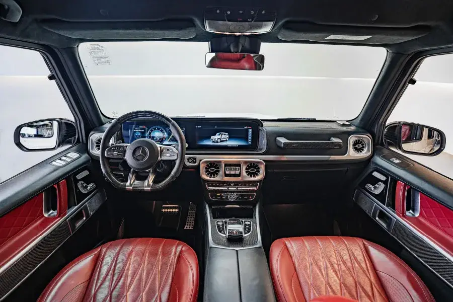 Rent Mercedes G63 White in Dubai — Mercedes-Benz — photo 8 of 8
