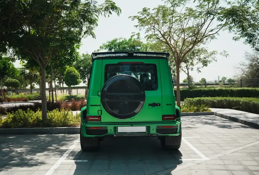 Rent G63 Brabus Kit Green in Dubai — Mercedes-Benz — photo 4 of 7