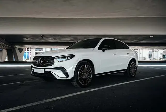 Rent Mercedes GLC 200 White in Dubai — Mercedes-Benz — photo 2 of 7